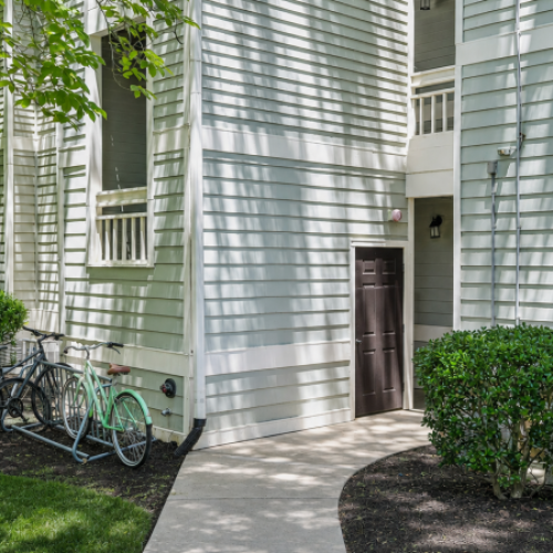 Exterior view of Cambridge Apartments in Raleigh, North Carolina.